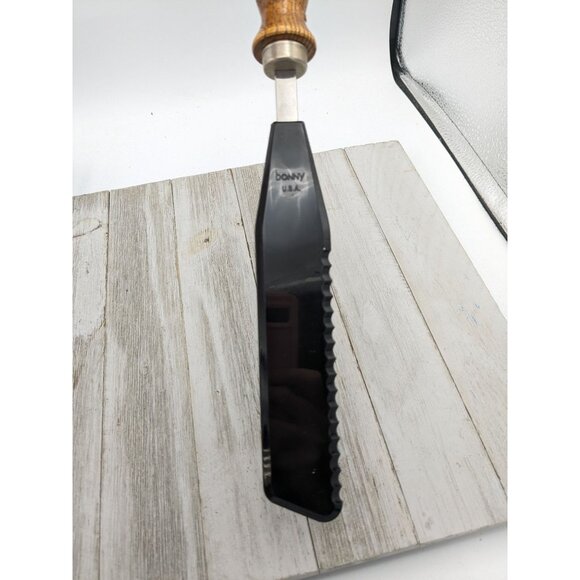 Bonny Black Icing Spatula Spreader Serrated Knife 13" Nylon Plastic Wood Handle - Picture 7 of 9